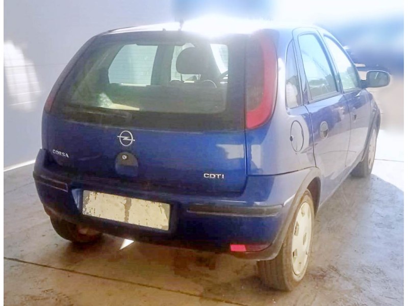 opel corsa c (x01) del año 2004