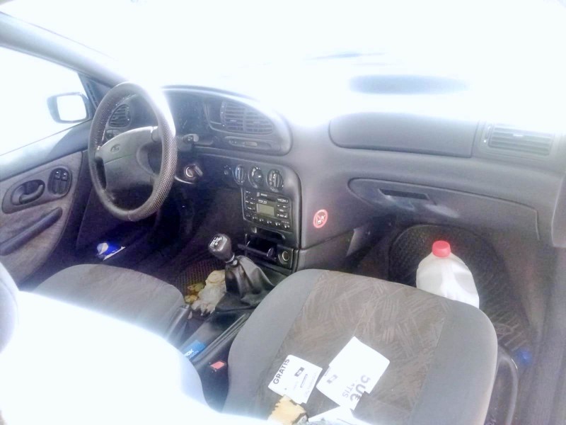 ford mondeo ii (bap) del año 1998