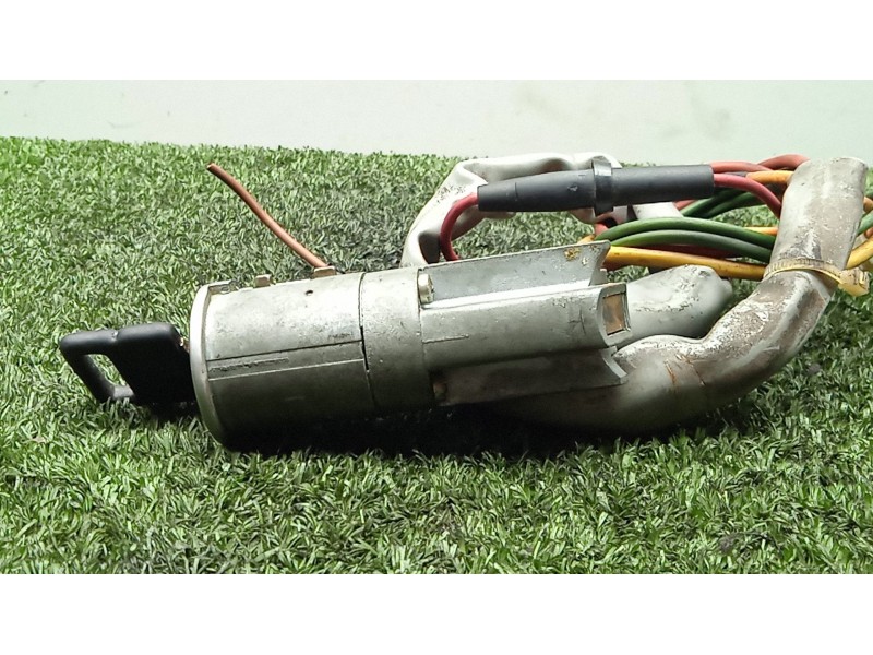 Recambio de conmutador de arranque para peugeot 205 ii (20a/c) 1.2 referencia OEM IAM SIN REFERENCIA  2.ENCHUFES