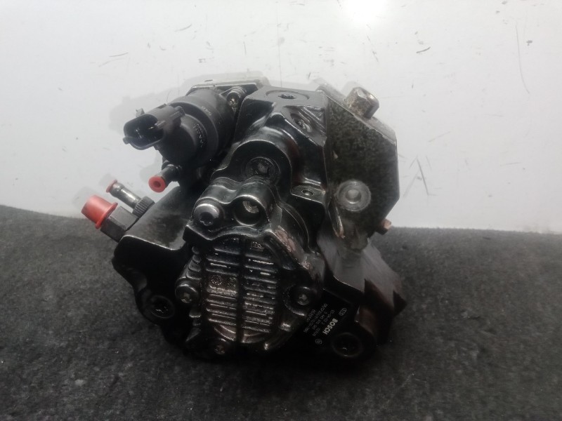 Recambio de bomba inyeccion para volvo xc90 2.4 diesel cat referencia OEM IAM 0445010043 - 8689590  BOSCH