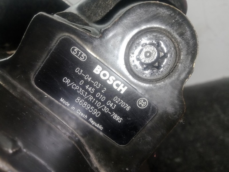 Recambio de bomba inyeccion para volvo xc90 2.4 diesel cat referencia OEM IAM 0445010043 - 8689590  BOSCH