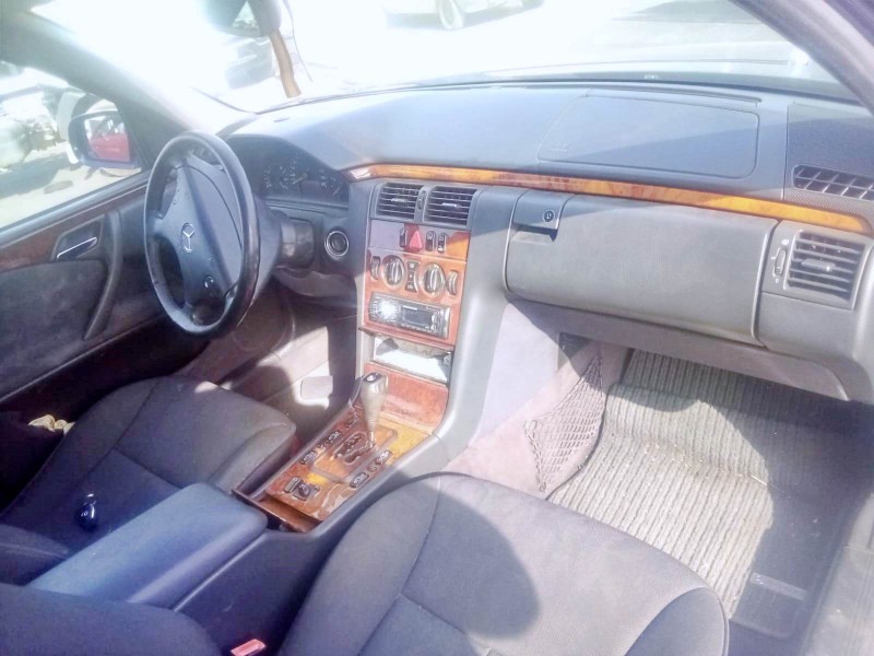 mercedes-benz clase e (w210) del año 2005