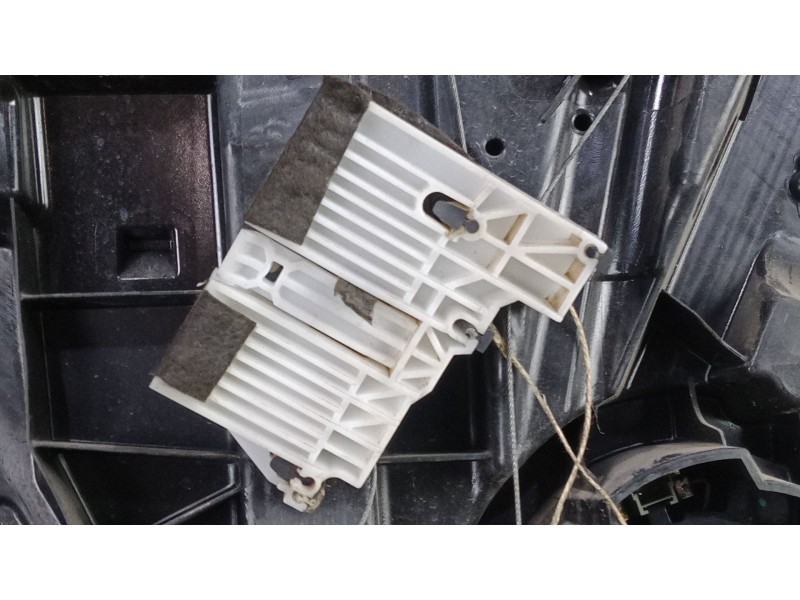 Recambio de elevalunas trasero derecho para jeep cherokee (kk) 2.8 crd 4x4 referencia OEM IAM 20076636560 CHAPON 