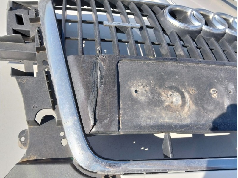 Recambio de rejilla delantera para audi q5 (8rb) 2.0 tdi quattro referencia OEM IAM CON DESPERFECTOS  