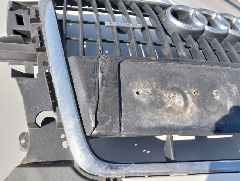 Recambio de rejilla delantera para audi q5 (8rb) 2.0 tdi quattro referencia OEM IAM CON DESPERFECTOS  