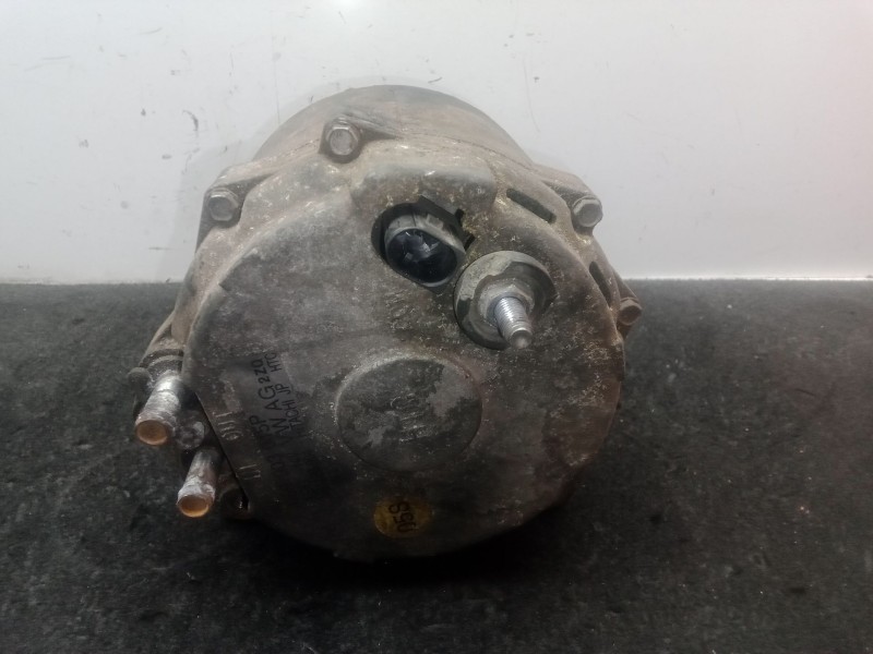 Recambio de alternador para audi a8 d3 (4e2, 4e8) 4.0 tdi quattro referencia OEM IAM 059903015P  HITACHI