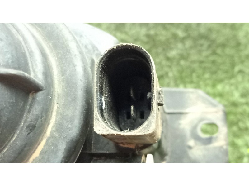 Recambio de faro antiniebla derecho para seat toledo ii (1m2) 1.9 tdi referencia OEM IAM  VALEO 