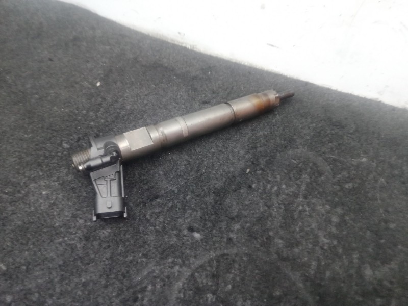 Recambio de inyector para jeep cherokee (kk) 2.8 crd 4x4 referencia OEM IAM 15062058F - 0445115067  BOSCH