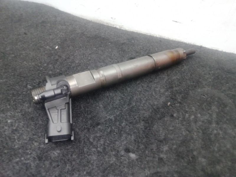 Recambio de inyector para jeep cherokee (kk) 2.8 crd 4x4 referencia OEM IAM 15062058F - 0445115067  BOSCH