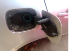 Recambio de tapa exterior combustible para renault clio iii (br0/1, cr0/1) 1.5 dci (br0h, cr0h, cr1s, br1s) referencia OEM IAM   2