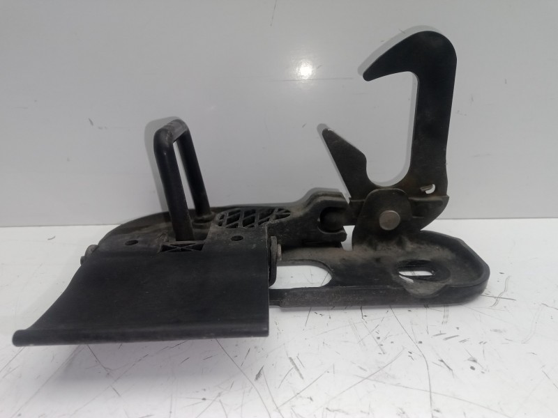 Recambio de cerradura capot para volkswagen passat cc (357) 2.0 tdi referencia OEM IAM 3C8823480B TIRADOR CAPOT 