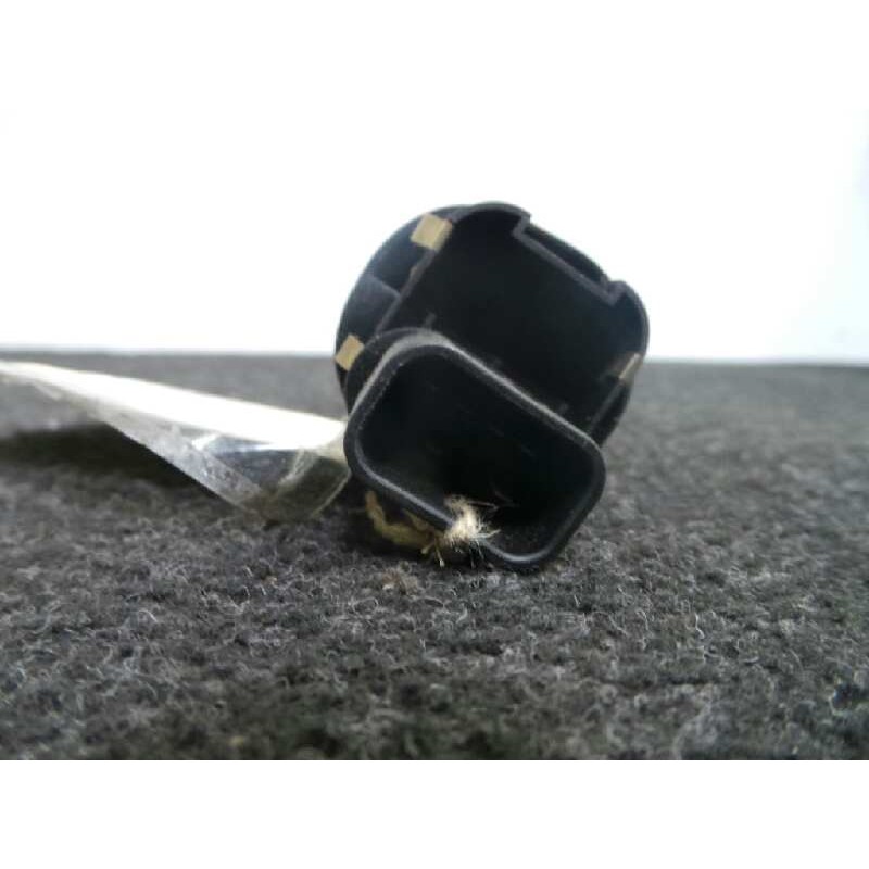 Recambio de mando elevalunas delantero derecho para ford fiesta berlina 1.25 16v cat referencia OEM IAM   6 PINES