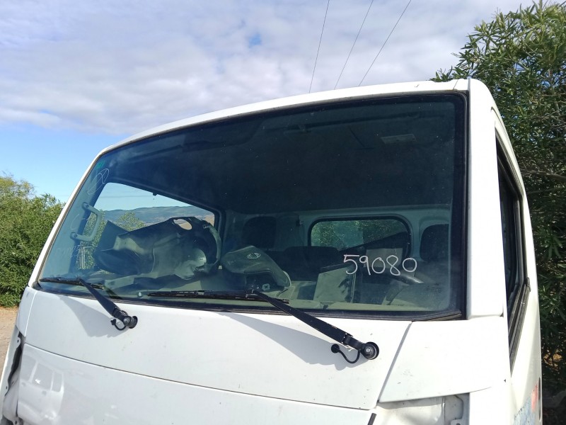 Recambio de parabrisas para nissan nt400 cabstar (f24m) 35.14, 45.14 referencia OEM IAM   