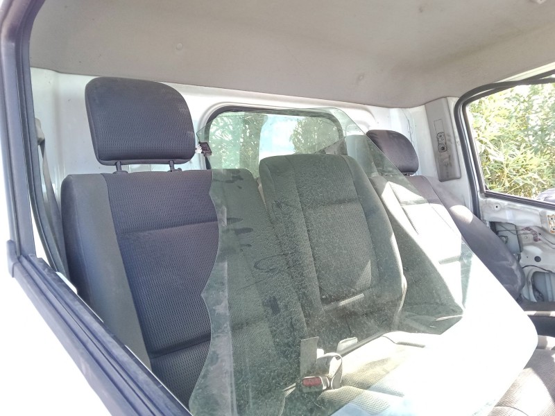 Recambio de asiento delantero derecho para nissan nt400 cabstar (f24m) 35.14, 45.14 referencia OEM IAM   