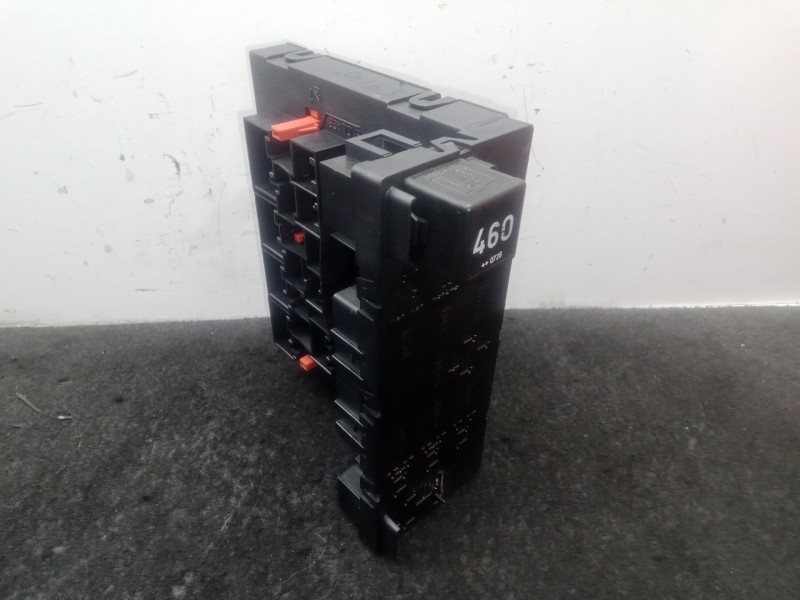 Recambio de caja reles / fusibles para volkswagen golf v (1k1) 1.9 tdi referencia OEM IAM 3C0937049AJ - F005V00661  BOSCH