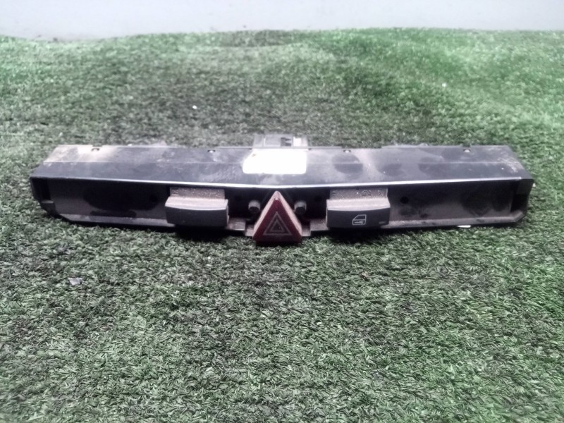 Recambio de warning para opel astra h berlina 1.6 16v referencia OEM IAM 13100105  