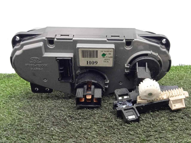 Recambio de mando calefaccion / aire acondicionado para hyundai accent (mc) 1.5 crdi cat referencia OEM IAM 972501EXXX  