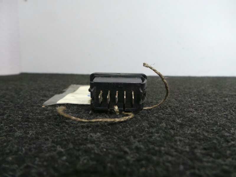 Recambio de mando elevalunas delantero izquierdo para citroën zx 1.6 referencia OEM IAM   5 PINES