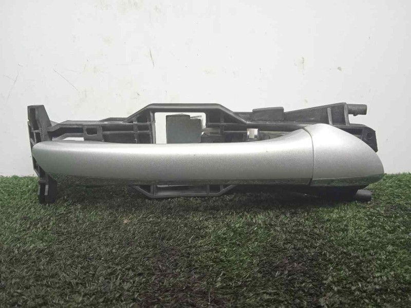 Recambio de maneta exterior delantera derecha para mercedes-benz clase clk (w209) coupe 2.7 cdi 20v cat referencia OEM IAM A2117