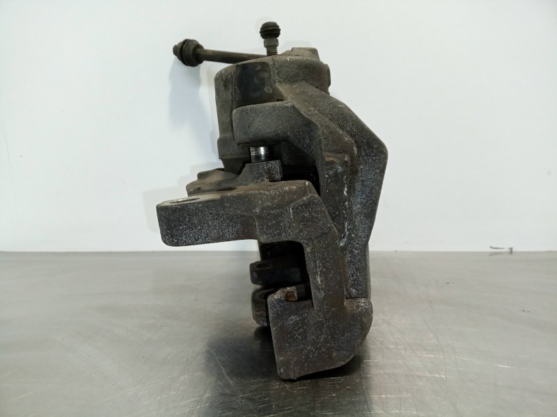Recambio de pinza freno delantera izquierda para ford mondeo ber. (ca2) 1.8 tdci cat referencia OEM IAM 745-140 TRW - FOMOCO 745
