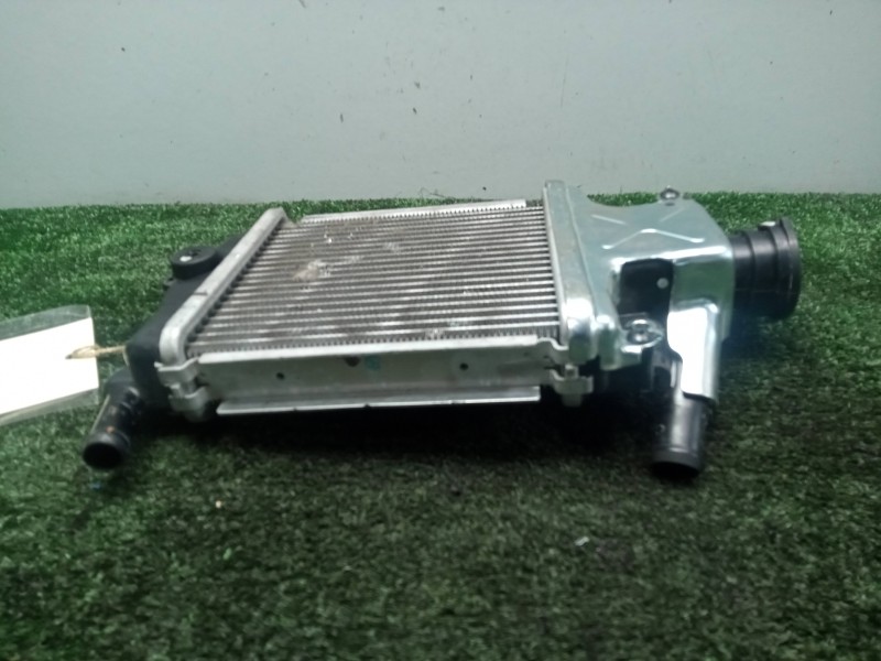 Recambio de radiador agua para honda pcx 125 referencia OEM IAM 19100K96T00 128X135X24 ALUMINIO