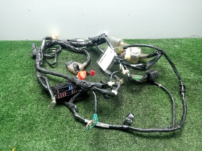 Recambio de instalacion electrica para honda pcx 125 referencia OEM IAM 32100K96D000  