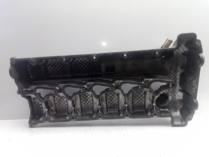 Recambio de tapa balancines para ssangyong rodius 2.7 turbodiesel cat referencia OEM IAM A6650160605  