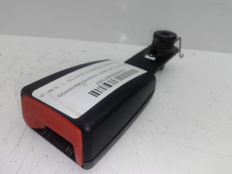 Recambio de enganche cinturon trasero izquierdo para volkswagen touran (1t2) 2.0 tdi referencia OEM IAM 1T0858491D  