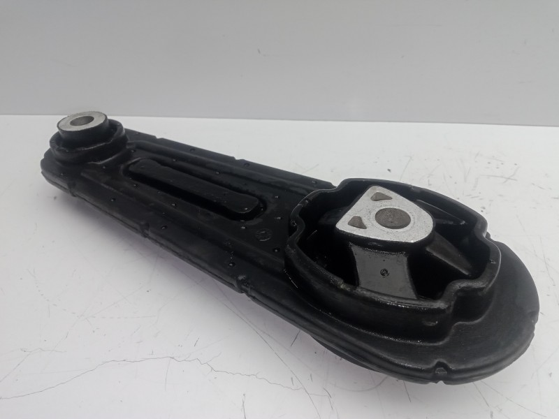 Recambio de soporte motor trasero para renault clio iii 1.2 referencia OEM IAM   