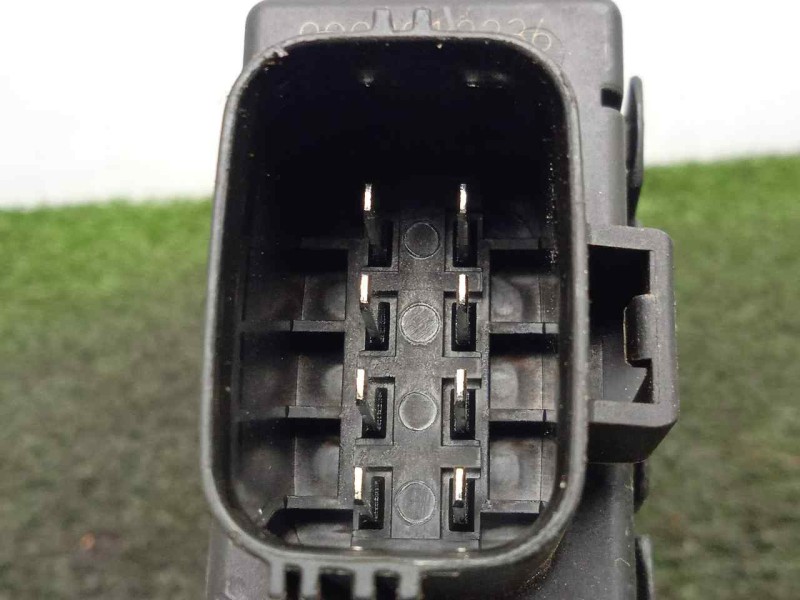 Recambio de motor elevalunas trasero izquierdo para ford mondeo berlina (ge) referencia OEM IAM 0130821773  