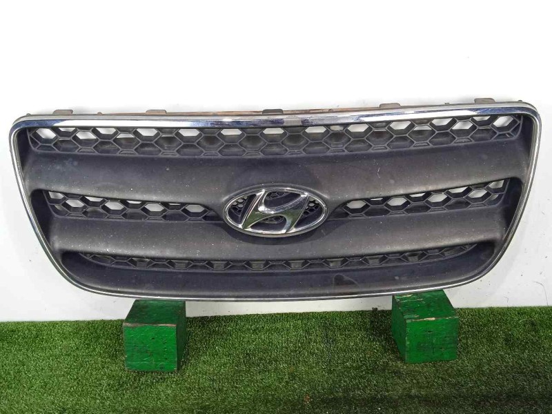 Recambio de rejilla delantera para hyundai santa fe (bm) 2.2 crdi cat referencia OEM IAM 865602B010  