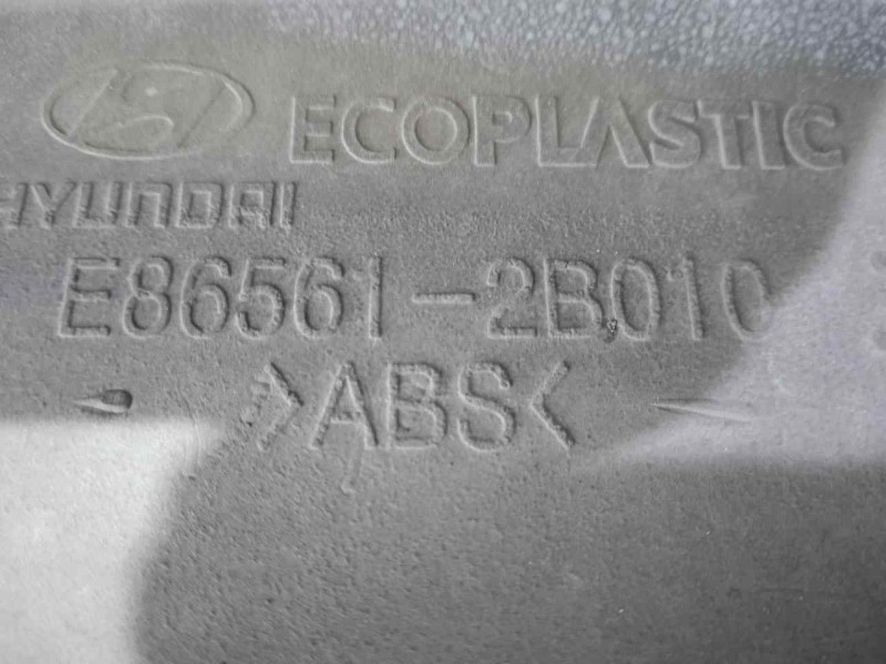 Recambio de rejilla delantera para hyundai santa fe (bm) 2.2 crdi cat referencia OEM IAM 865602B010  