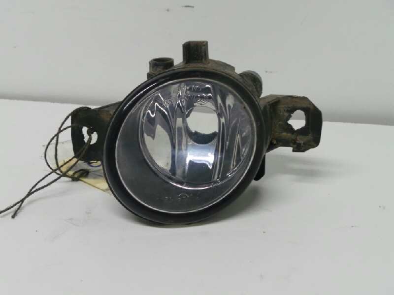 Recambio de faro antiniebla derecho para renault clio ii fase ii (b/cb0) referencia OEM IAM 8200002470  