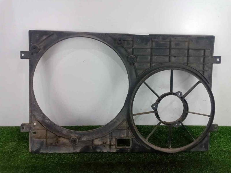 Recambio de calandra delantera de radiador para seat ibiza (6l1) 1.2 referencia OEM IAM 6Q0121207F  