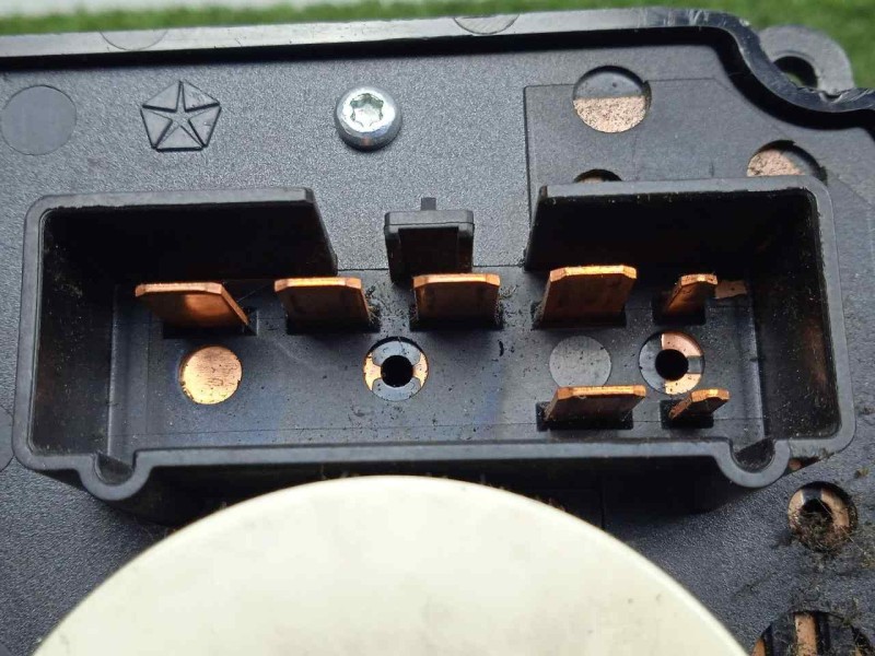 Recambio de mando calefaccion / aire acondicionado para chrysler voyager (rg) 2.5 crd cat referencia OEM IAM 05005001AF - 320026