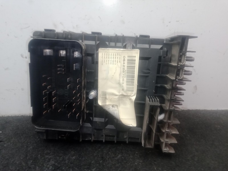 Recambio de caja reles / fusibles para volkswagen caddy iii furgoneta/monovolumen (2ka, 2kh, 2ca, 2ch) 1.9 tdi referencia OEM IA