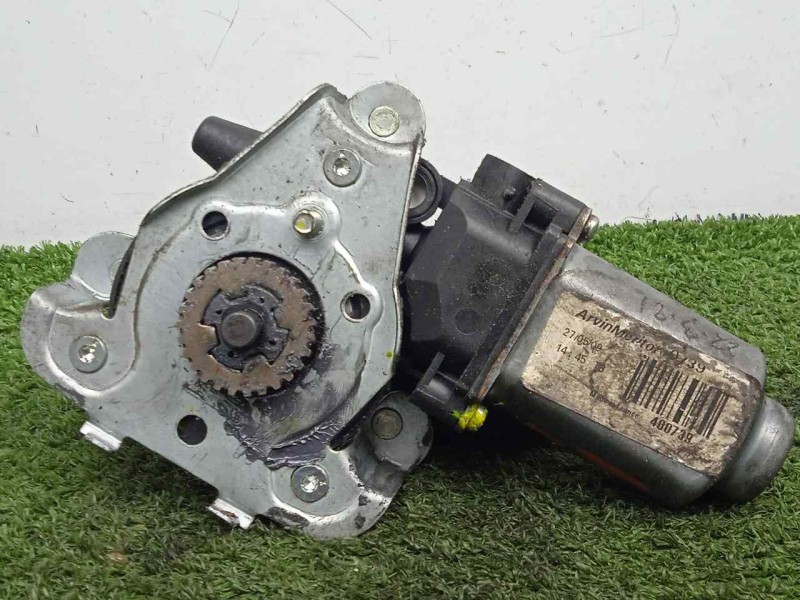 Recambio de motor elevalunas delantero izquierdo para nissan interstar mod. 04 (x70) 2.5 dci diesel cat referencia OEM IAM 82004