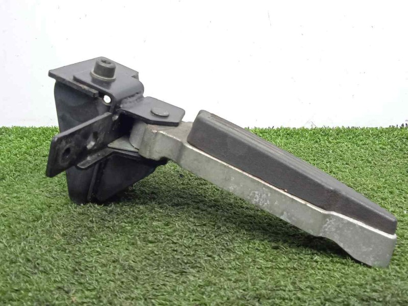 Recambio de posapie para peugeot satelis ii 125 referencia OEM IAM SIN REFERENCIA TRASERO.DERECHO 