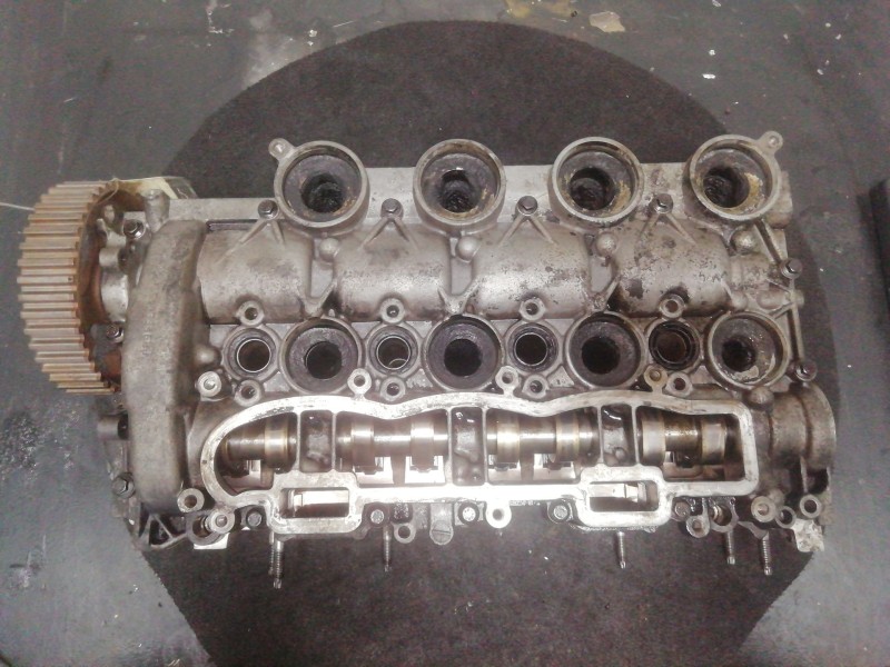 Recambio de culata para citroën c4 picasso i monospace (ud_) 1.6 hdi referencia OEM IAM 9655911480  