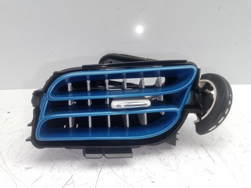 Recambio de aireador delantero izquierdo para citroën ds3 1.6 16v referencia OEM IAM A1092112  