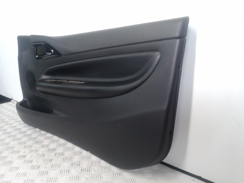 Recambio de guarnecido puerta delantera derecha para citroën ds3 1.6 16v referencia OEM IAM 96743224ZQ  
