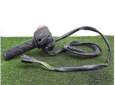 Recambio de piña derecha para peugeot satelis ii 125 referencia OEM IAM SIN REFERENCIA PUÑO.GAS  2