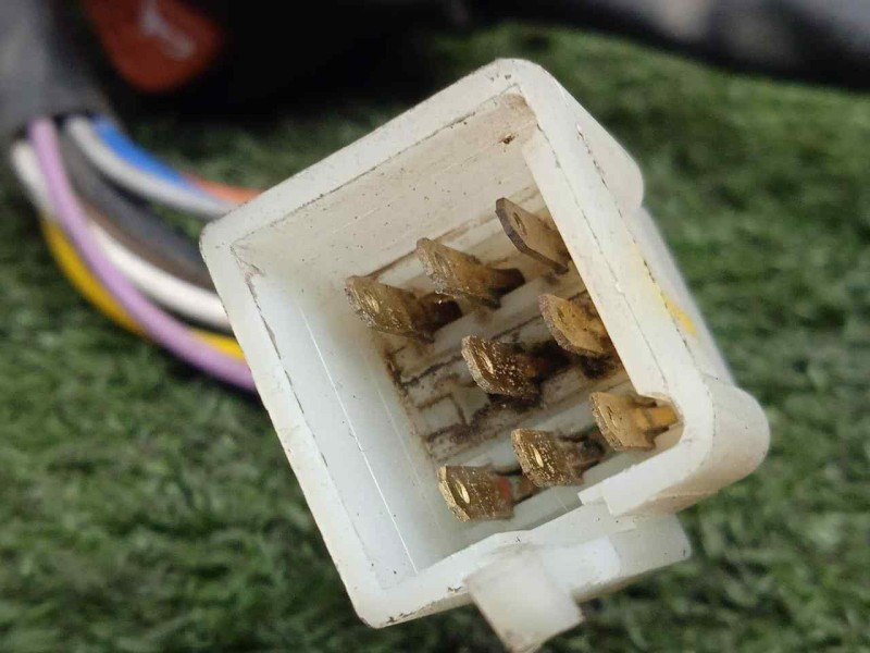 Recambio de piña izquierda para peugeot satelis ii 125 referencia OEM IAM SIN REFERENCIA  