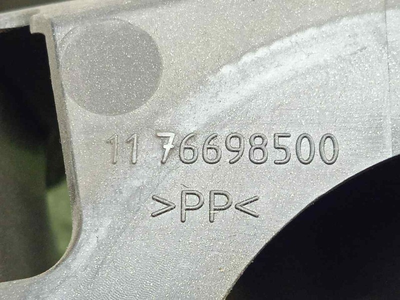 Recambio de tapa exterior combustible para peugeot satelis ii 125 referencia OEM IAM 1176698500  