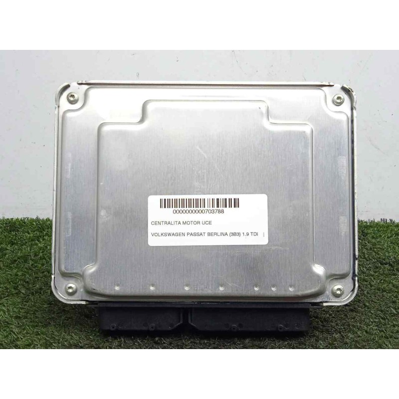 Recambio de centralita motor uce para volkswagen passat berlina (3b3) 1.9 tdi referencia OEM IAM   BOSCH