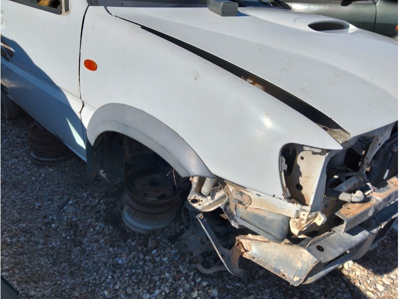 Recambio de aleta delantera derecha para nissan terrano ii (r20) 2.7 tdi 4wd referencia OEM IAM   