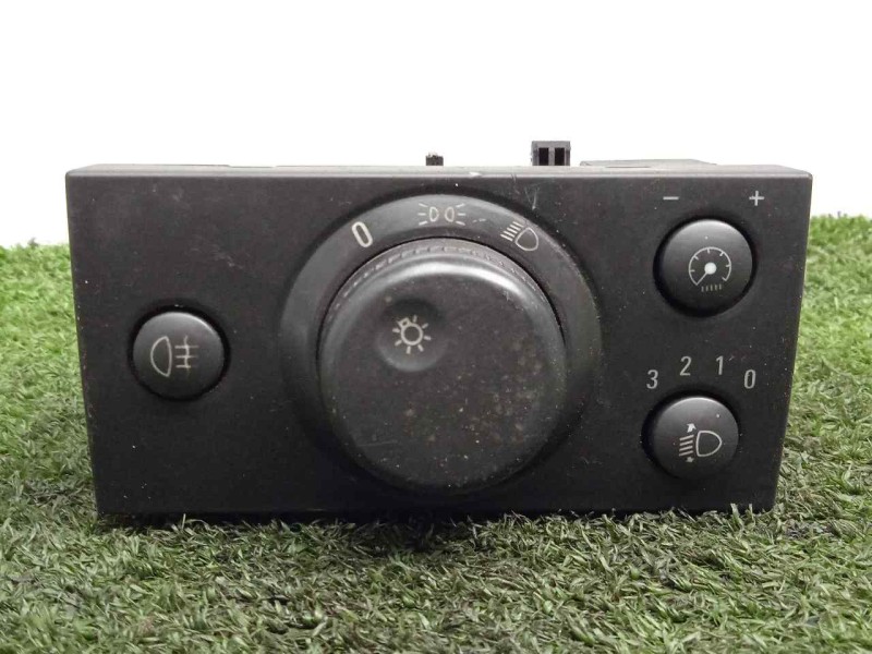 Recambio de interruptor luces para opel vectra c berlina 2.0 dti referencia OEM IAM 13177065  