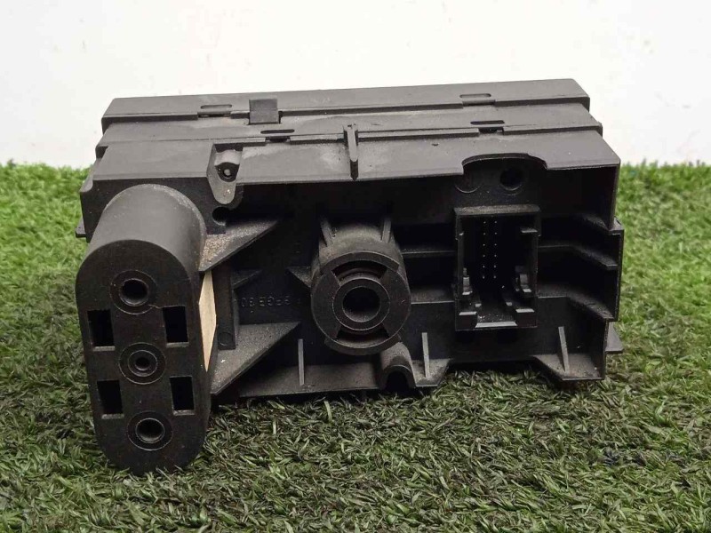 Recambio de interruptor luces para opel vectra c berlina 2.0 dti referencia OEM IAM 13177065  