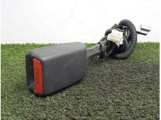Recambio de enganche cinturon delantero izquierdo para toyota auris 1.4 turbodiesel cat referencia OEM IAM SIN REFERENCIA  