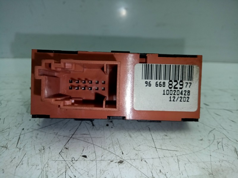 Recambio de mando multifuncion para citroën c4 lim. 1.6 hdi fap referencia OEM IAM 9666882977  
